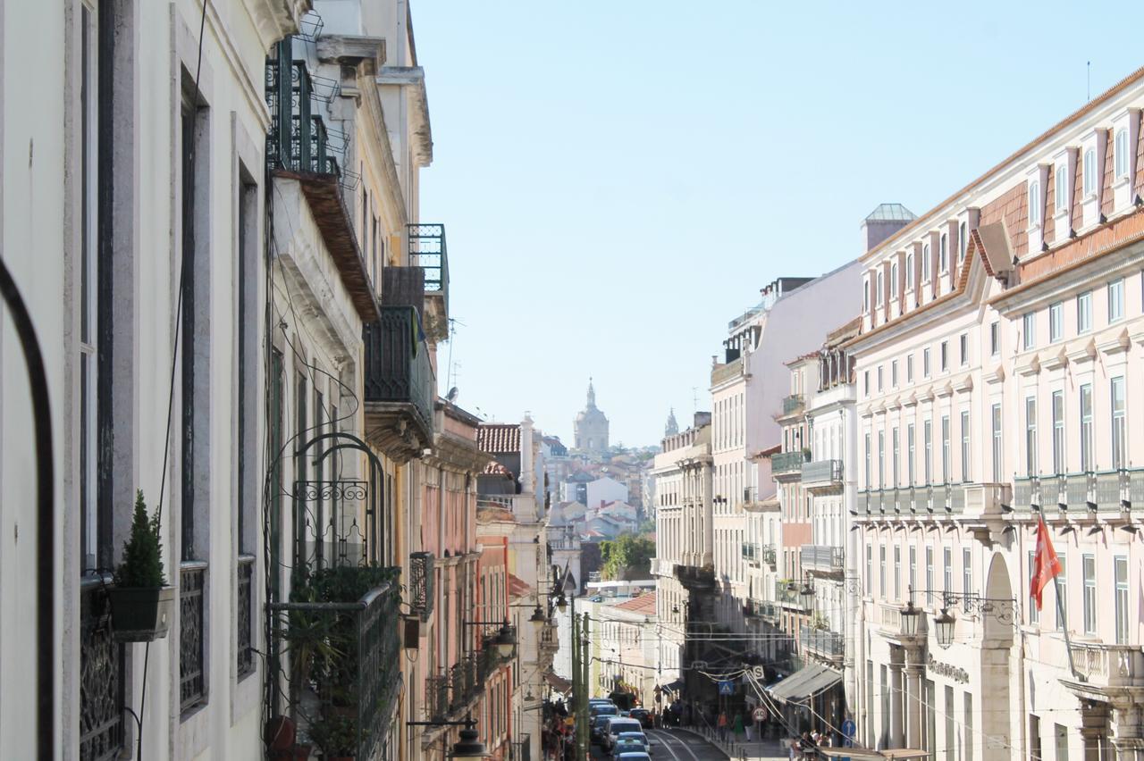 Surf In Chiado Hostel Lisbon Exterior photo